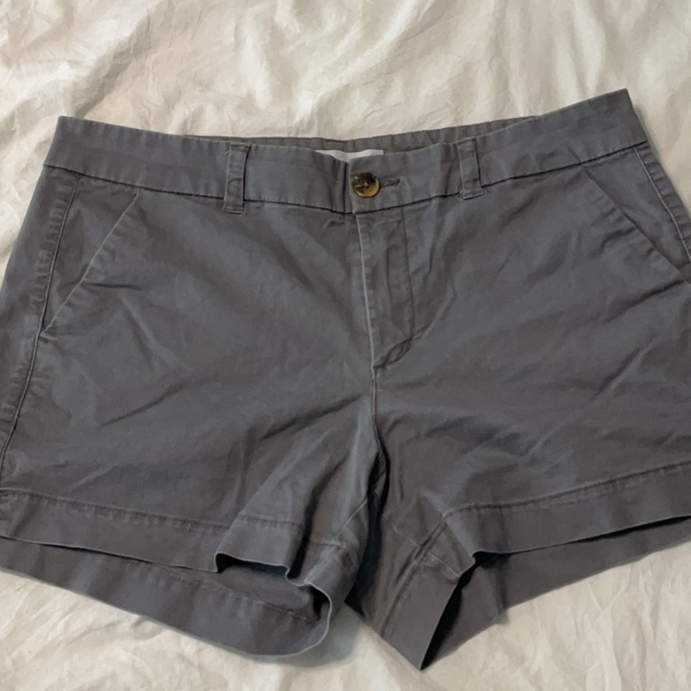 Women’s Old Navy gray shorts